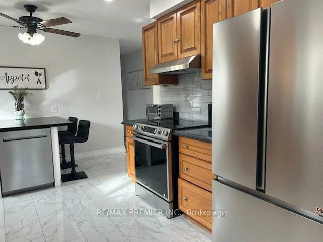 235, Louis, Cooksville, Mississauga