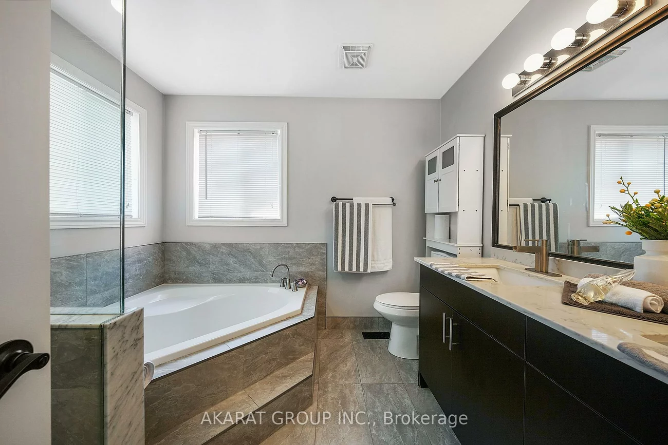 2365, Bankside, Central Erin Mills, Mississauga