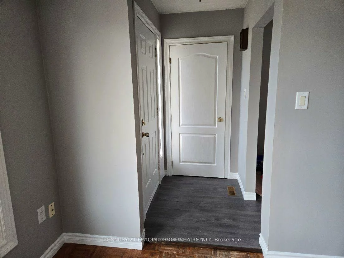 2424, Whaley, Cooksville, Mississauga