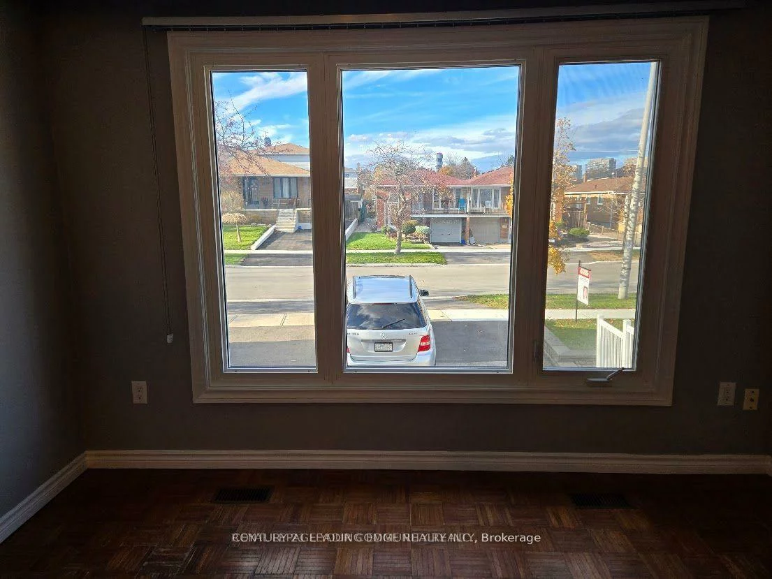 2424, Whaley, Cooksville, Mississauga