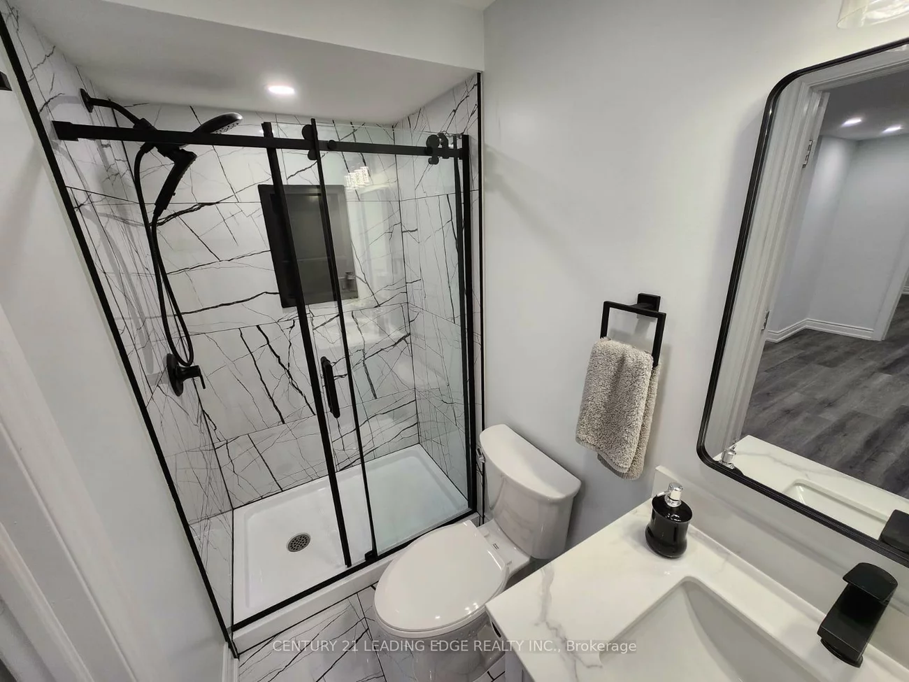 6409, Saratoga, Lisgar, Mississauga