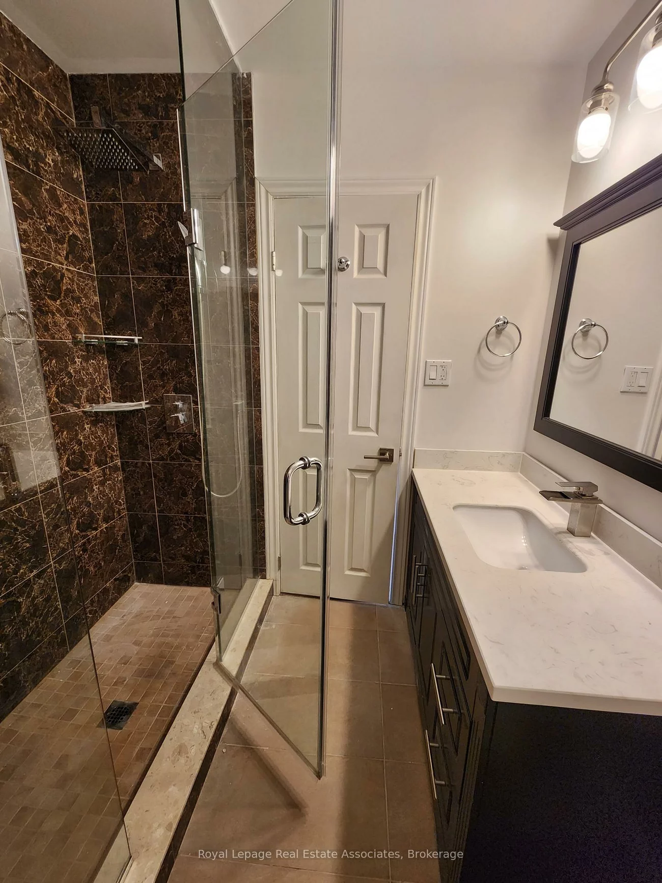 2407, Mainroyal, Erin Mills, Mississauga