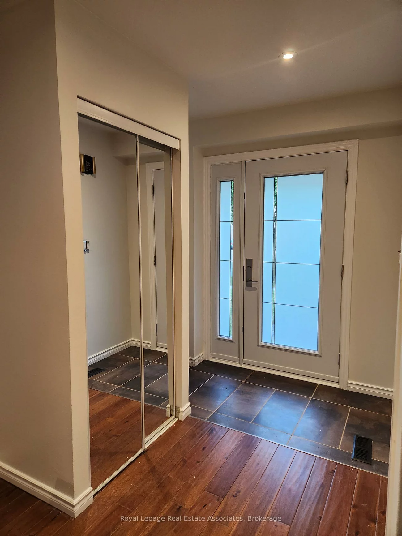 2407, Mainroyal, Erin Mills, Mississauga