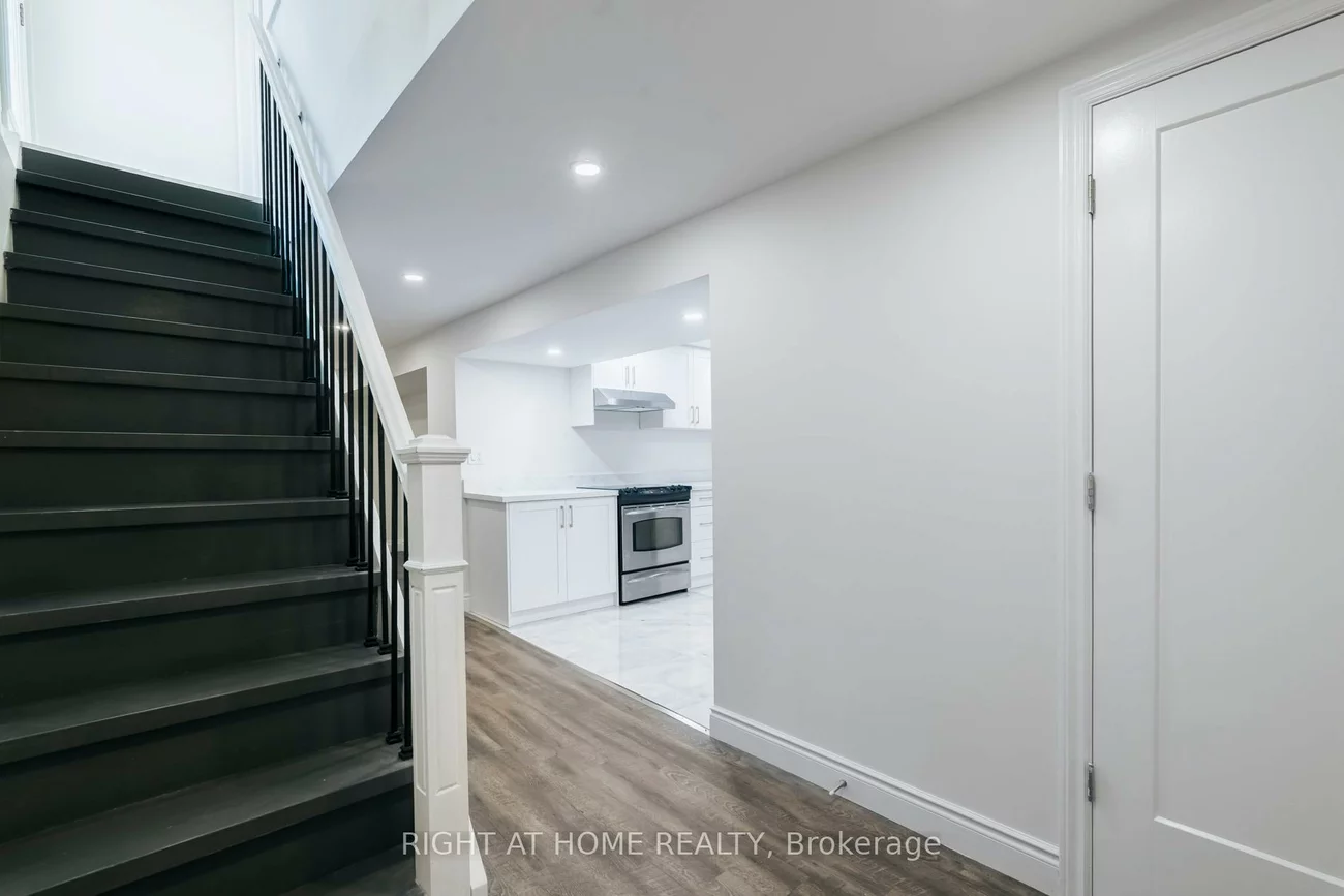 2668, Hollington, Sheridan, Mississauga