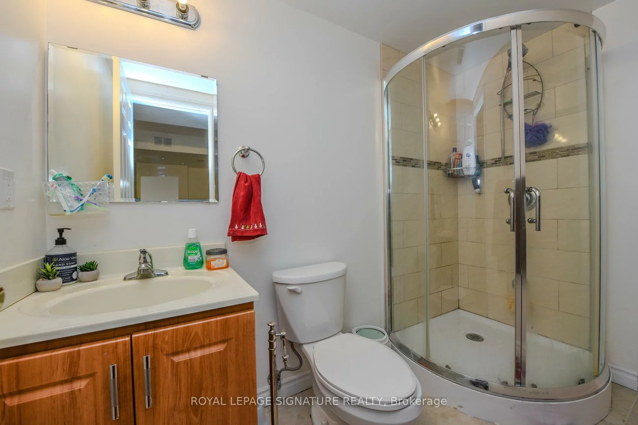 5278, Pedalina, Hurontario, Mississauga