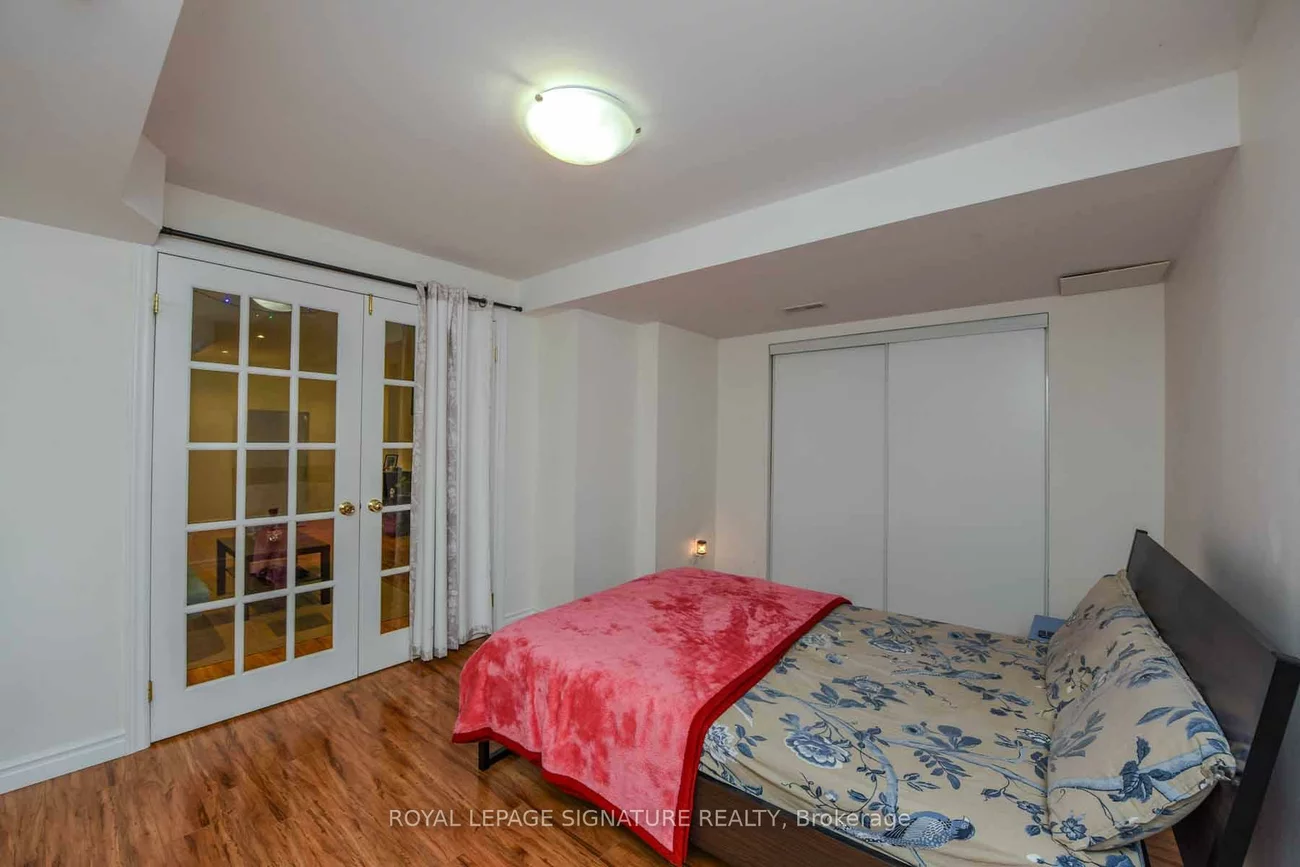 5278, Pedalina, Hurontario, Mississauga