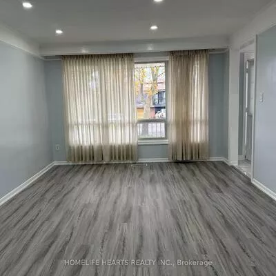 3172, Mallbridge, Malton, Mississauga