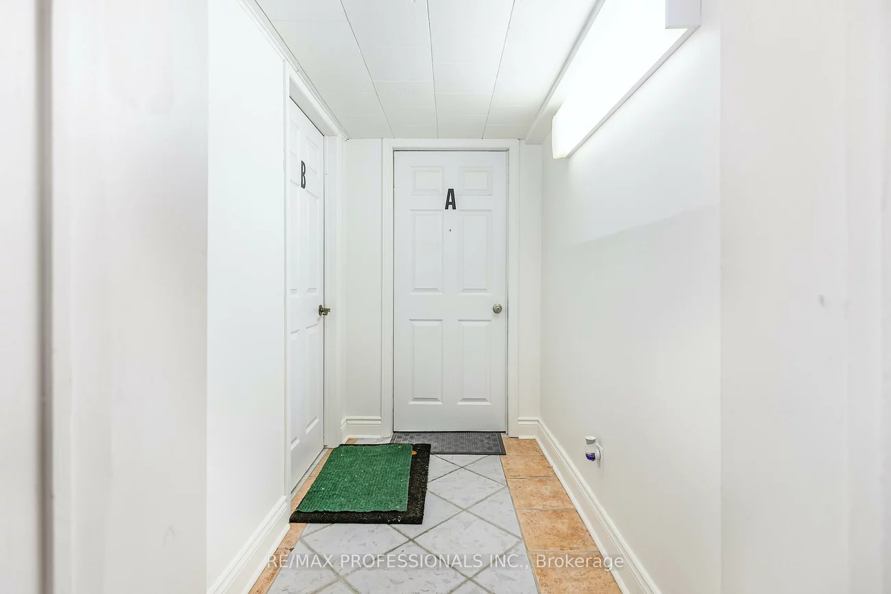 5214, Springbok, Hurontario, Mississauga