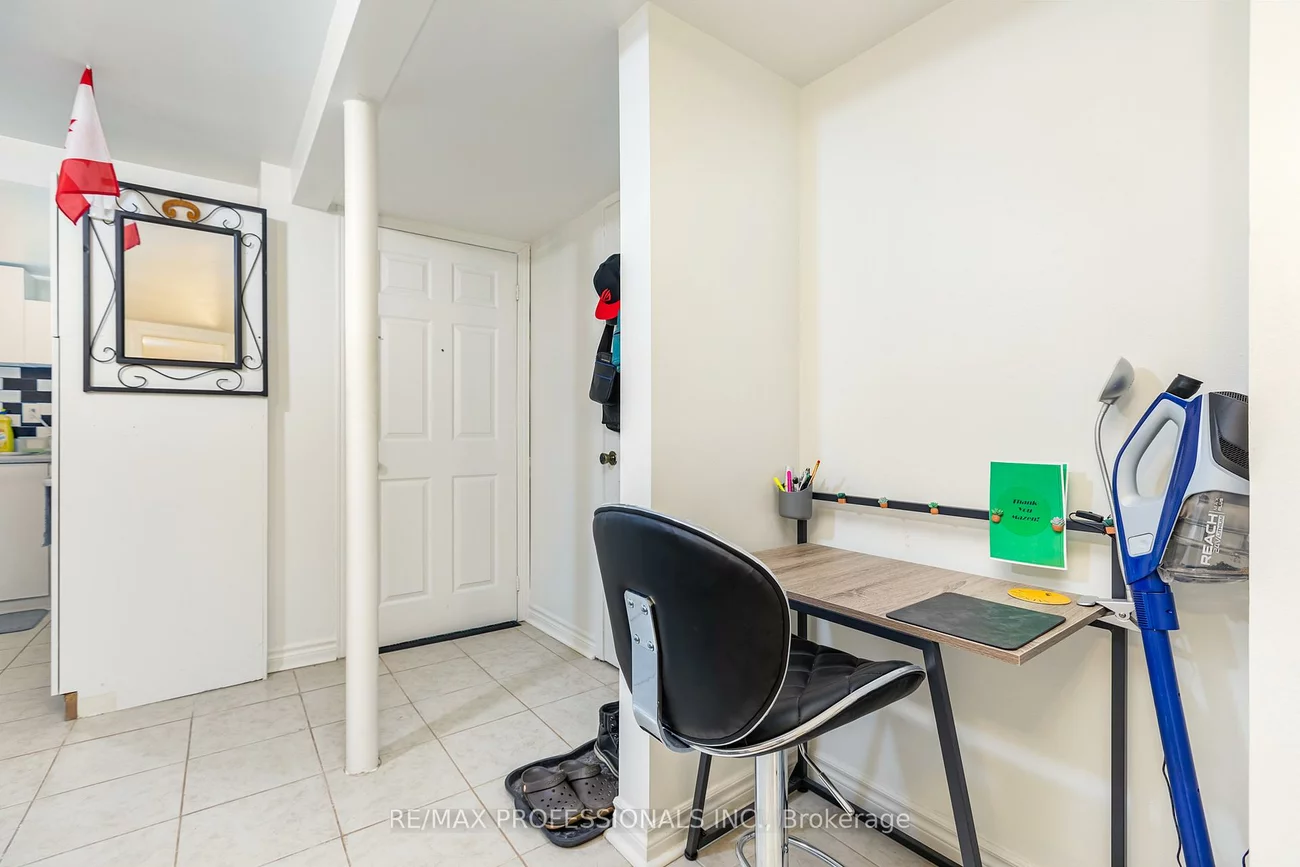 5214, Springbok, Hurontario, Mississauga