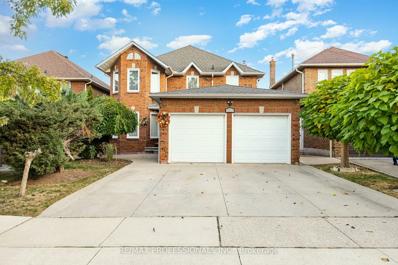 5214, Springbok, Hurontario, Mississauga