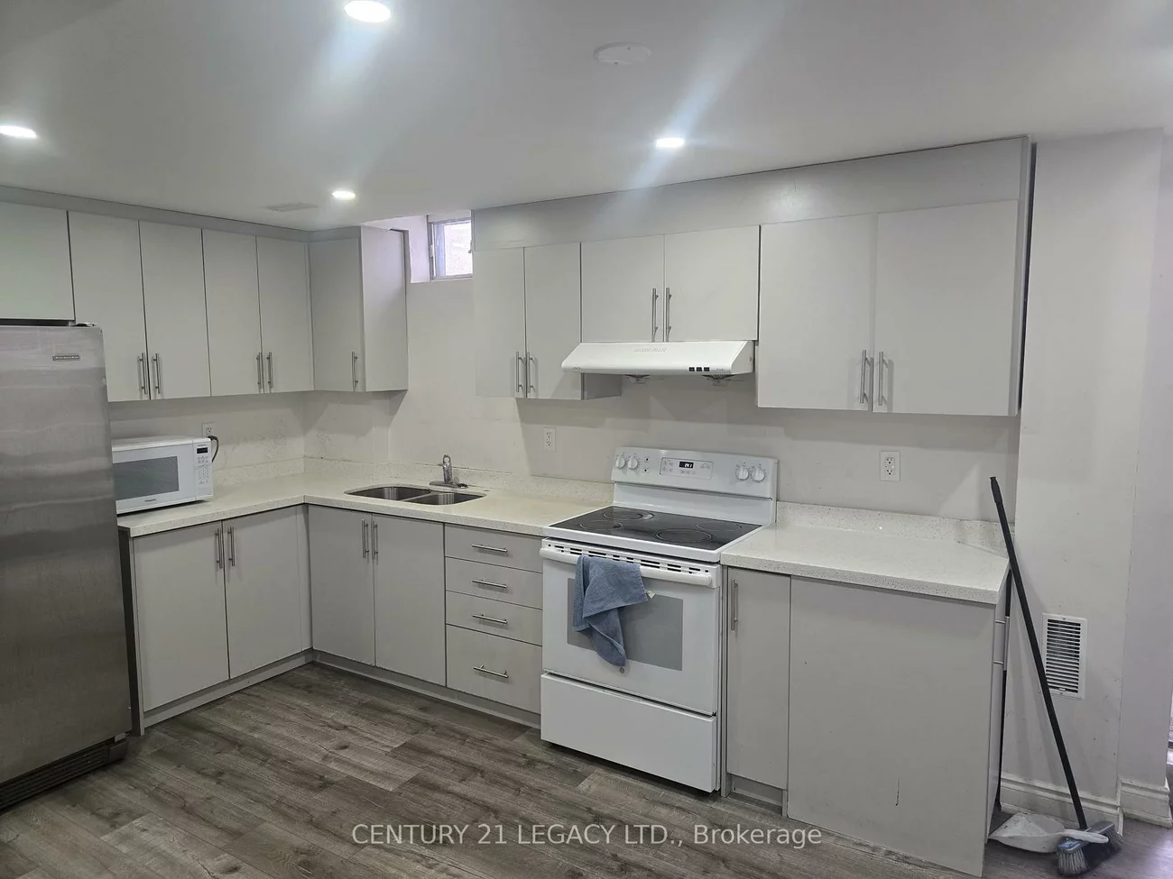 7205, Saint Barbara, Meadowvale Village, Mississauga