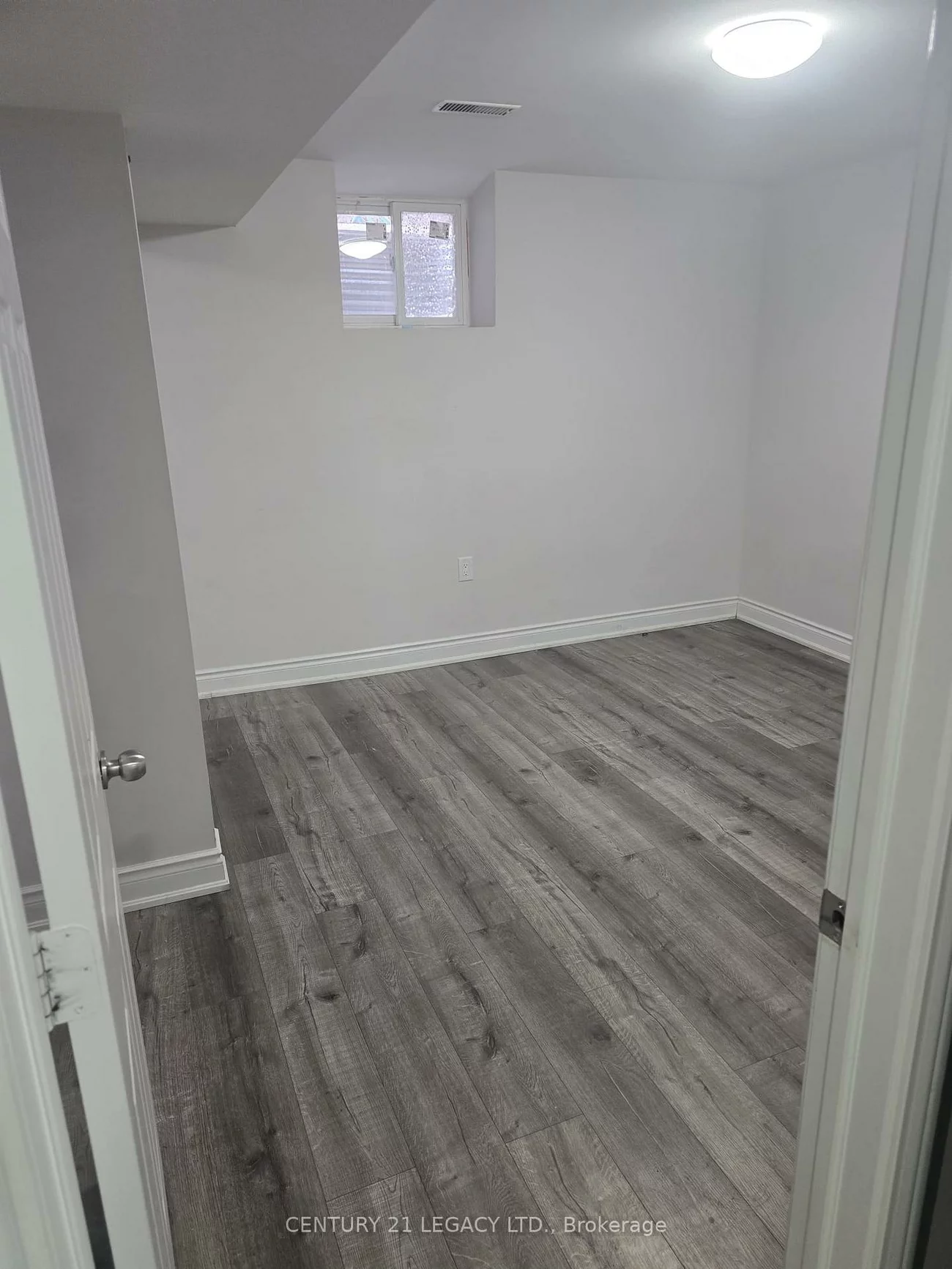 7205, Saint Barbara, Meadowvale Village, Mississauga