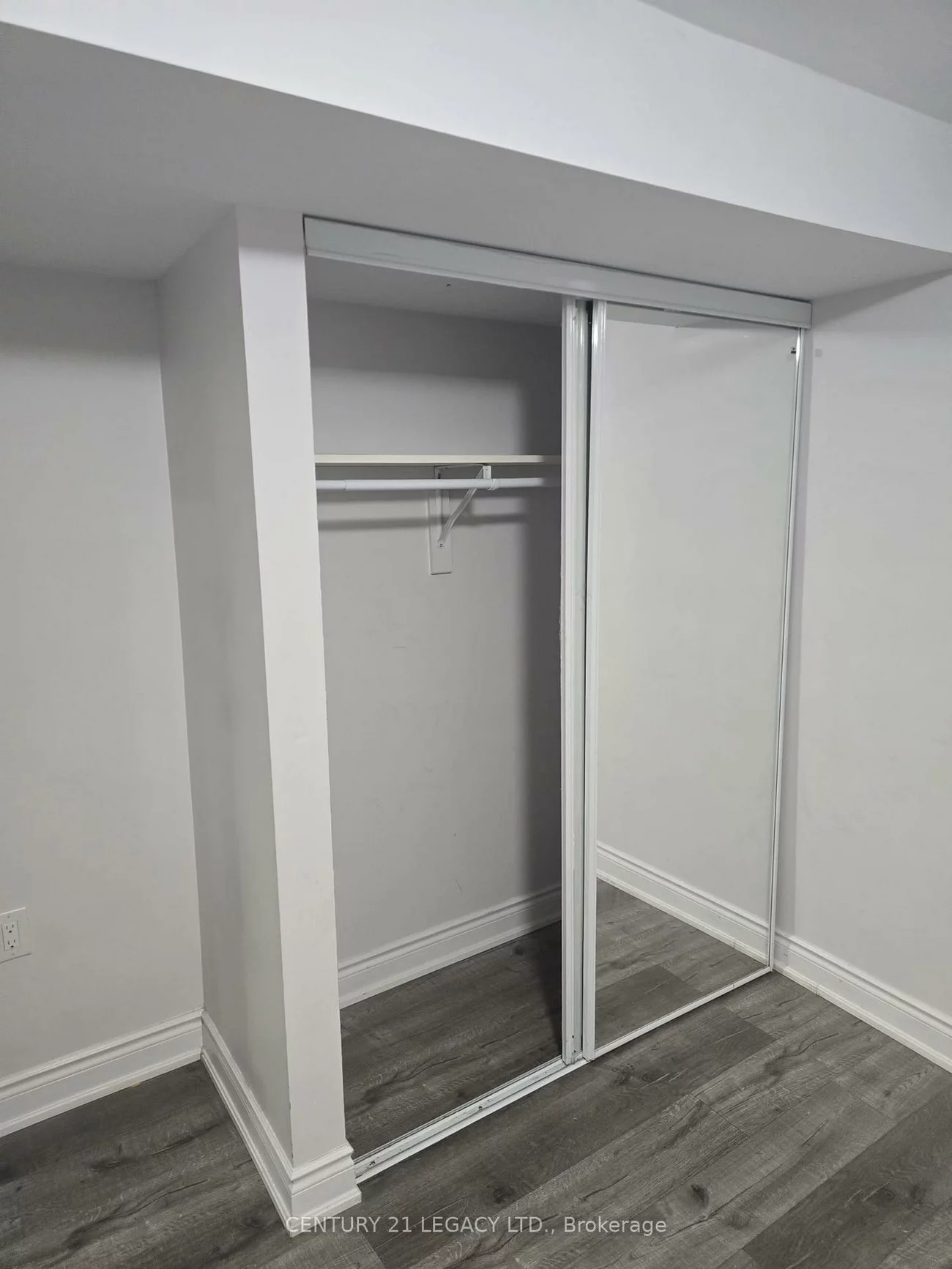 7205, Saint Barbara, Meadowvale Village, Mississauga