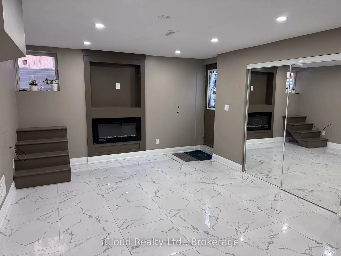 6289, Donway, East Credit, Mississauga