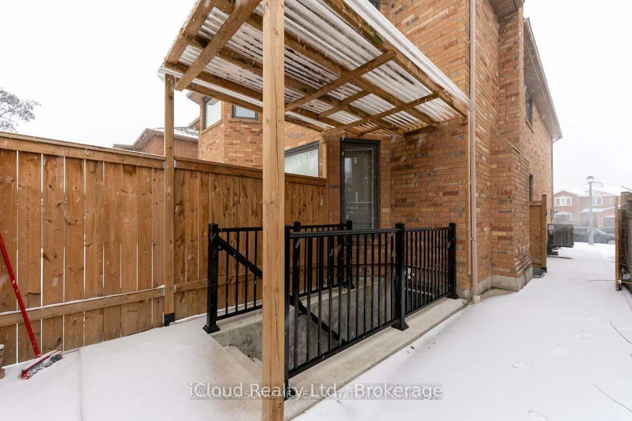 6289, Donway, East Credit, Mississauga