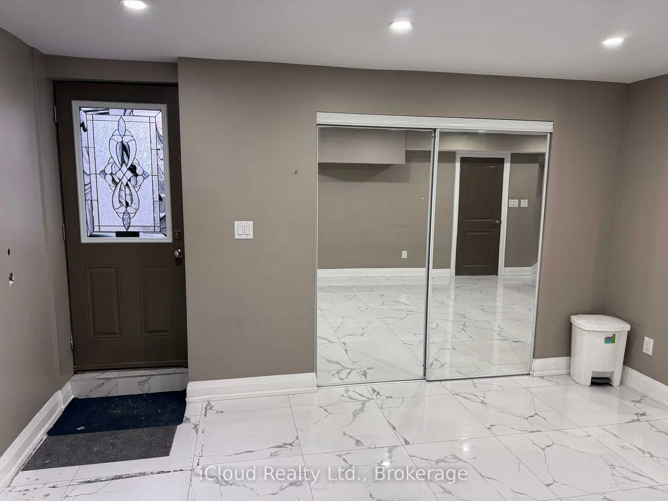 6289, Donway, East Credit, Mississauga