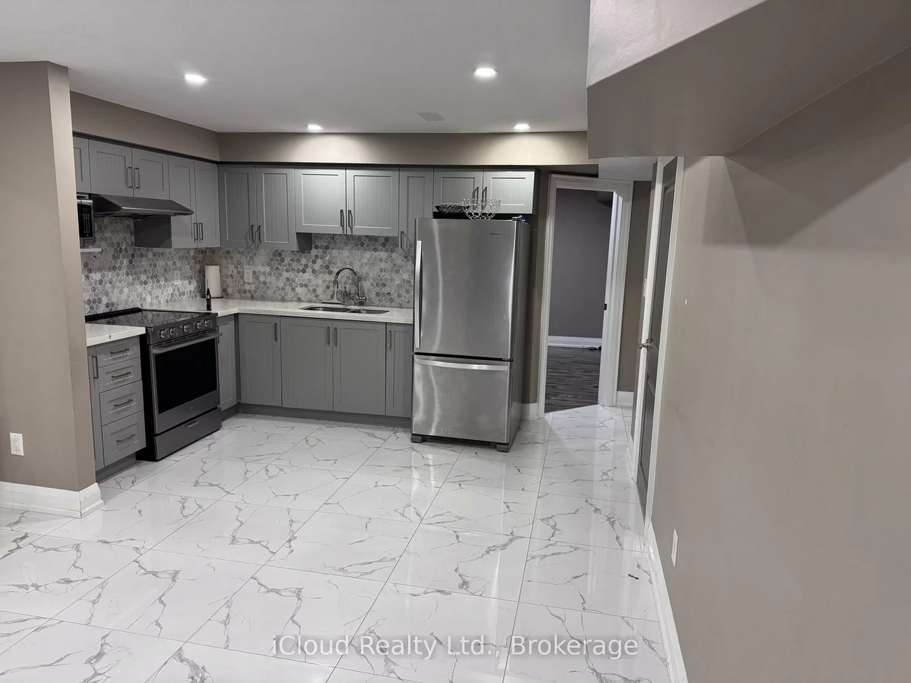 6289, Donway, East Credit, Mississauga