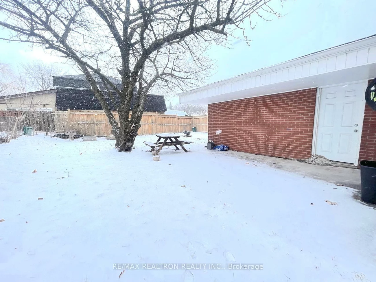 365, Mississauga Vly, Mississauga Valleys, Mississauga