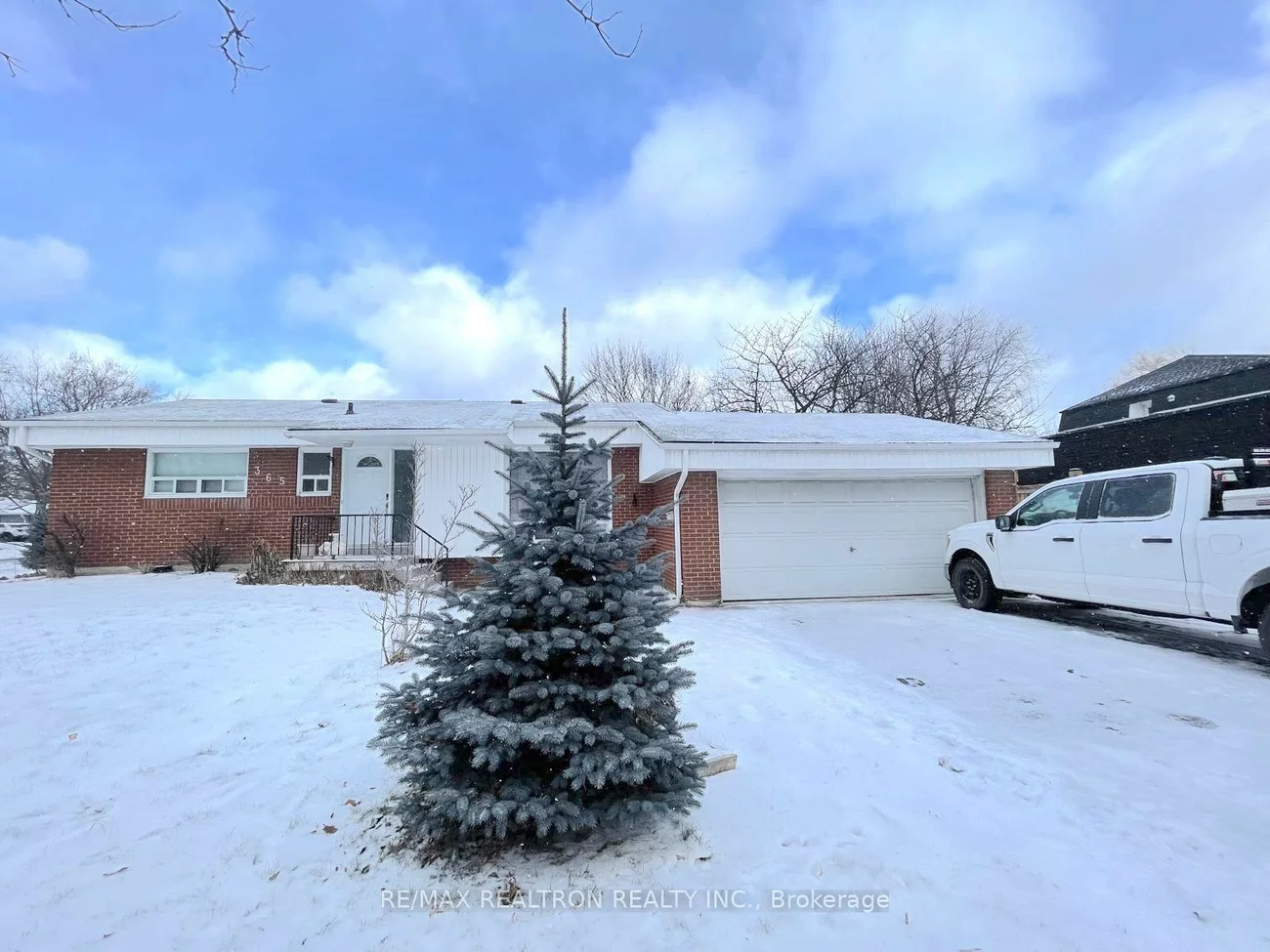 365, Mississauga Vly, Mississauga Valleys, Mississauga