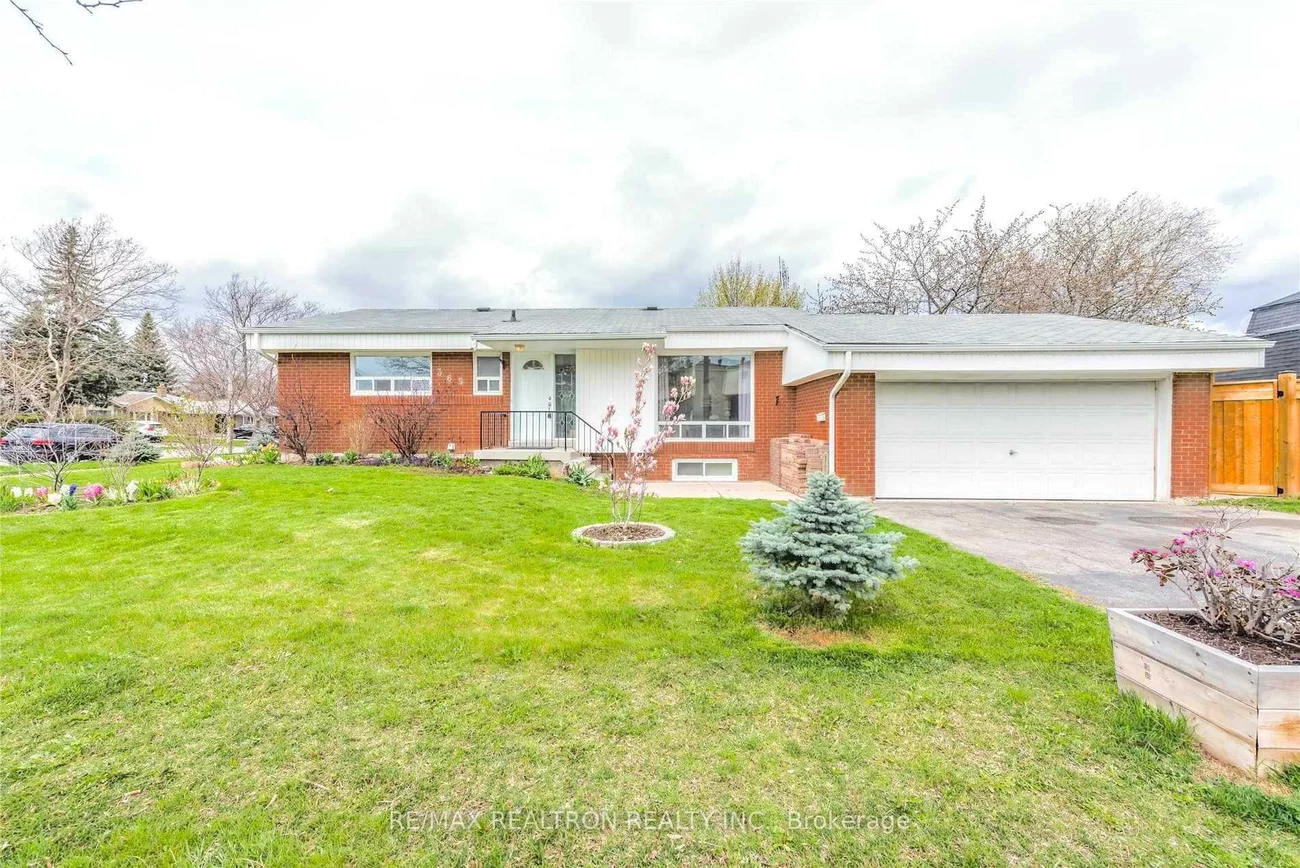 365, Mississauga Vly, Mississauga Valleys, Mississauga