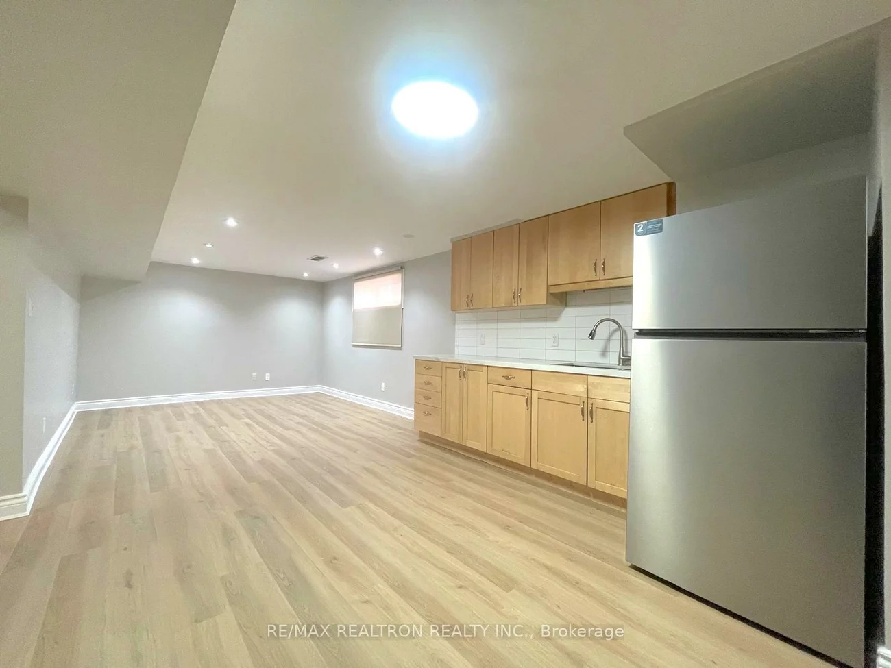 365, Mississauga Vly, Mississauga Valleys, Mississauga