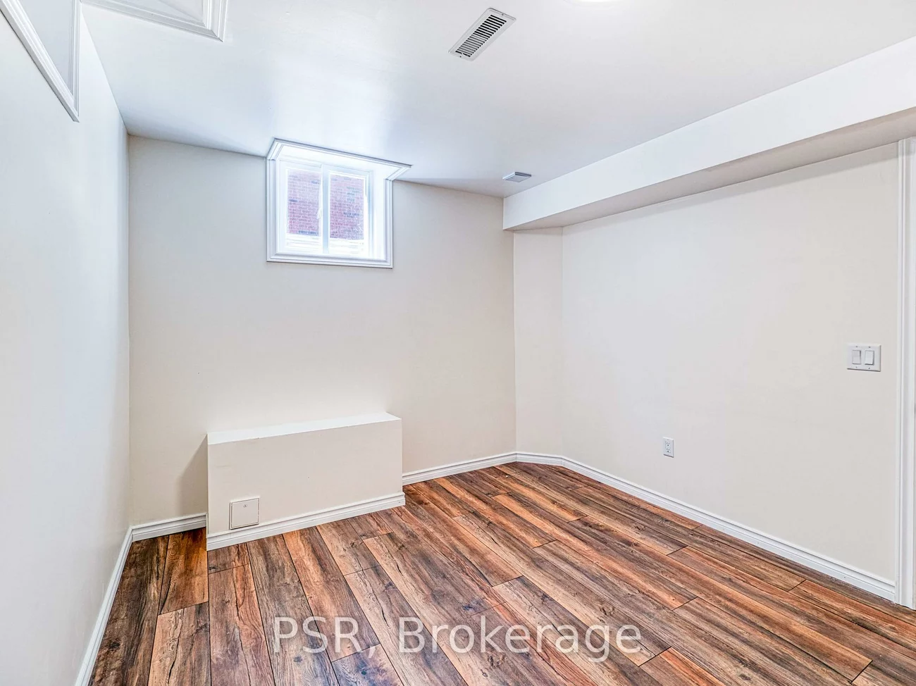 6408, Newcombe, East Credit, Mississauga