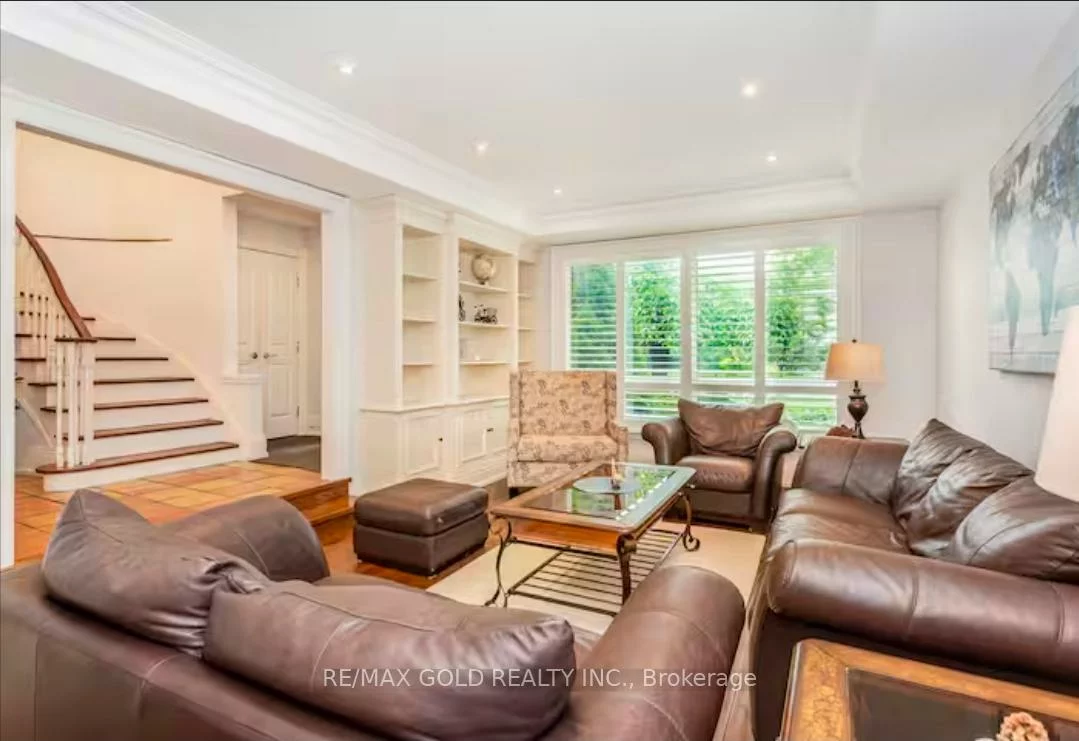 1749, Wembury, Lorne Park, Mississauga