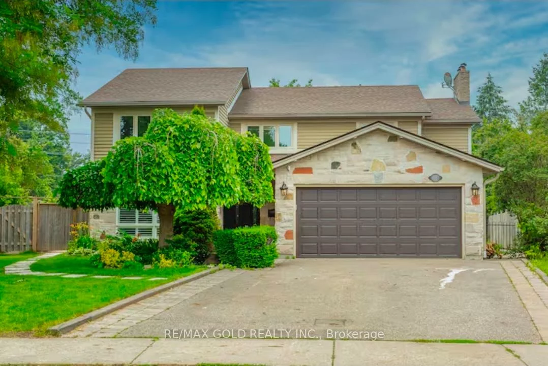 1749, Wembury, Lorne Park, Mississauga