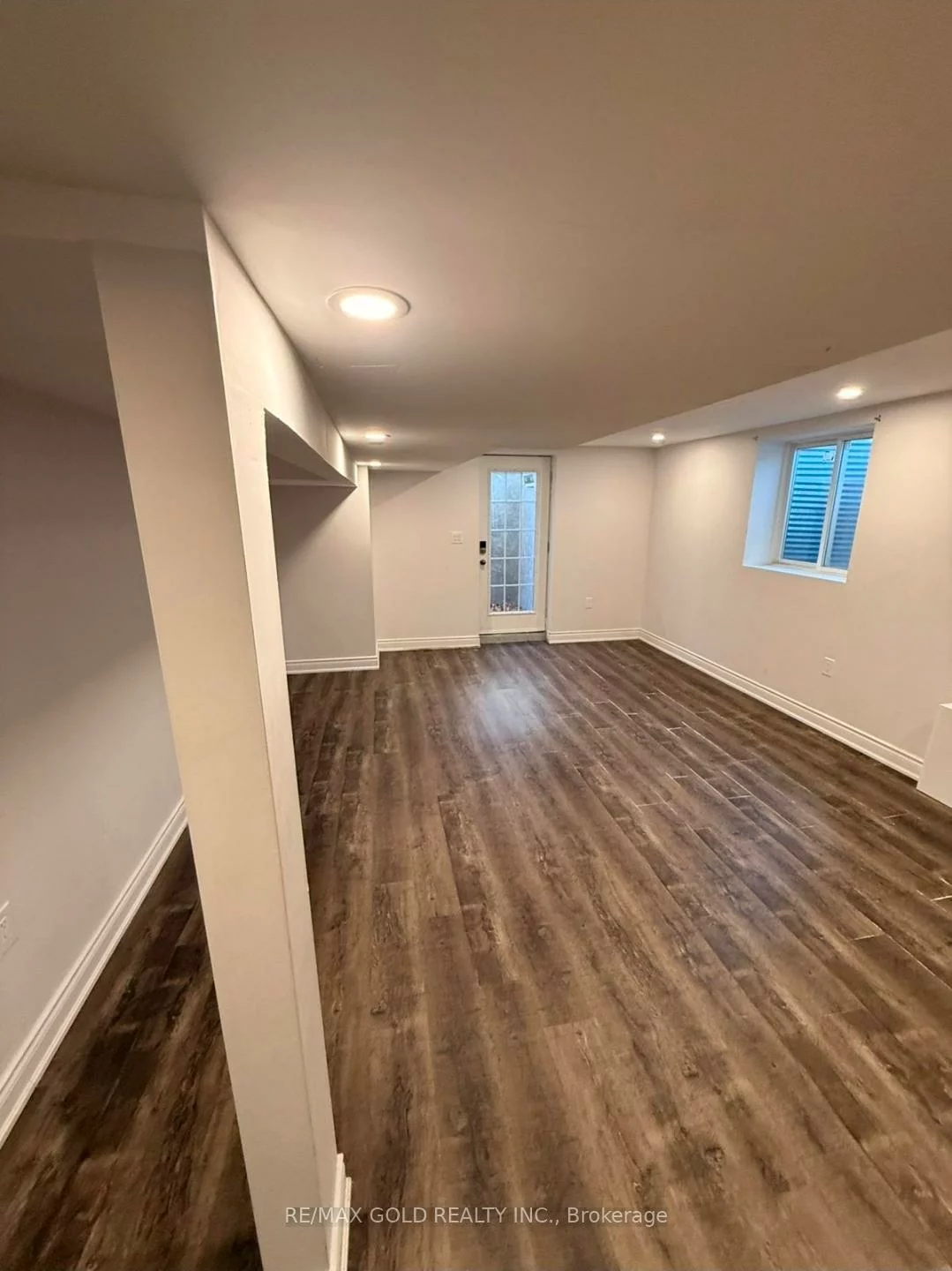 1749, Wembury, Lorne Park, Mississauga