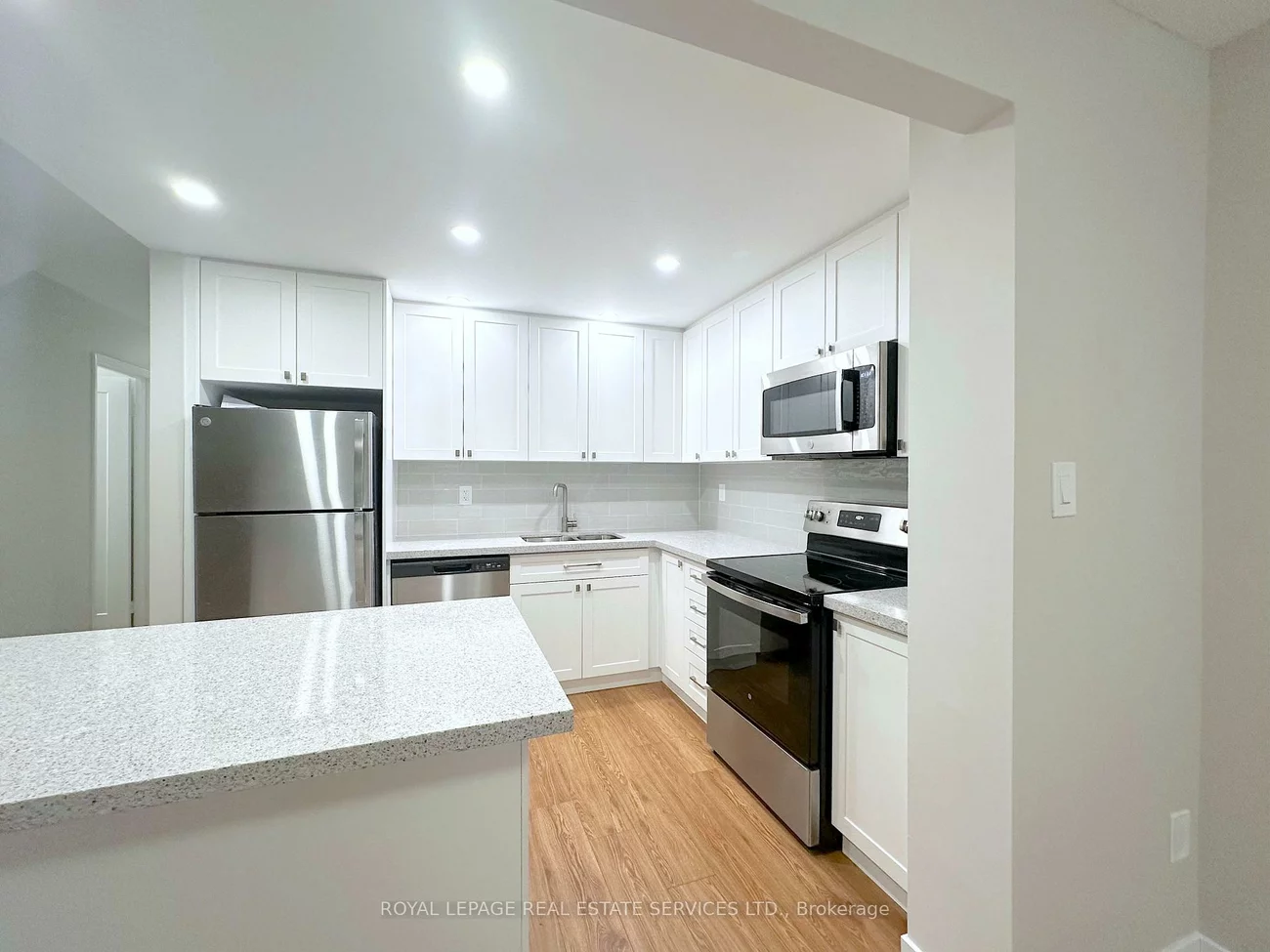 2605F, Battleford, Meadowvale, Mississauga