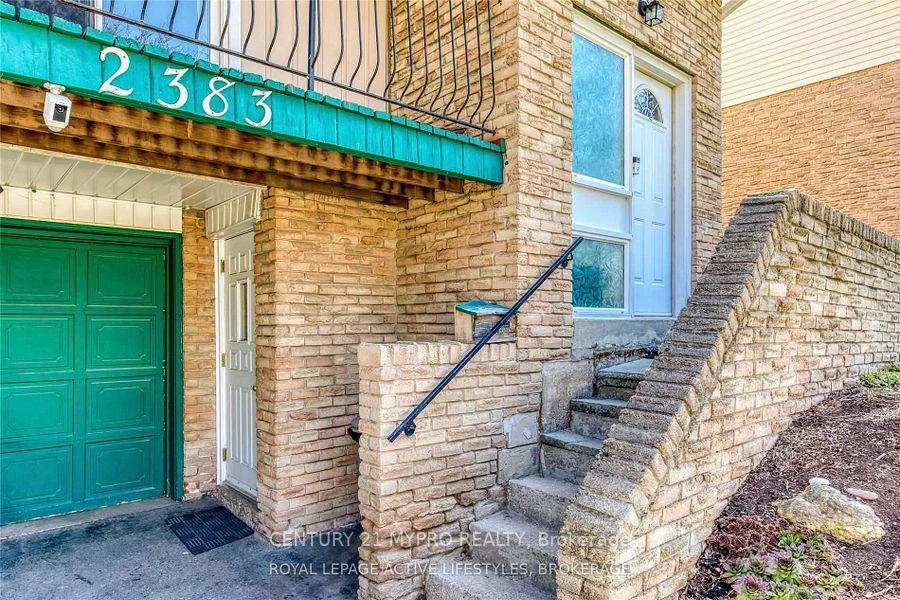 2383, Cobbinshaw, Meadowvale, Mississauga