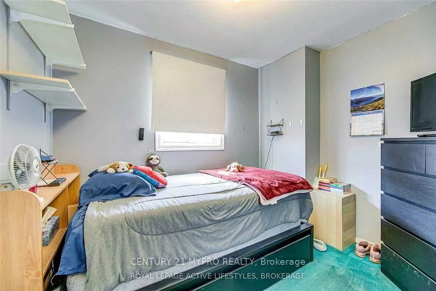 2383, Cobbinshaw, Meadowvale, Mississauga