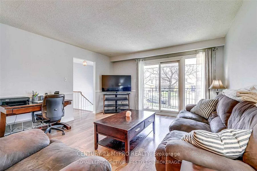 2383, Cobbinshaw, Meadowvale, Mississauga