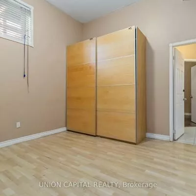 639, Twain, Meadowvale Village, Mississauga