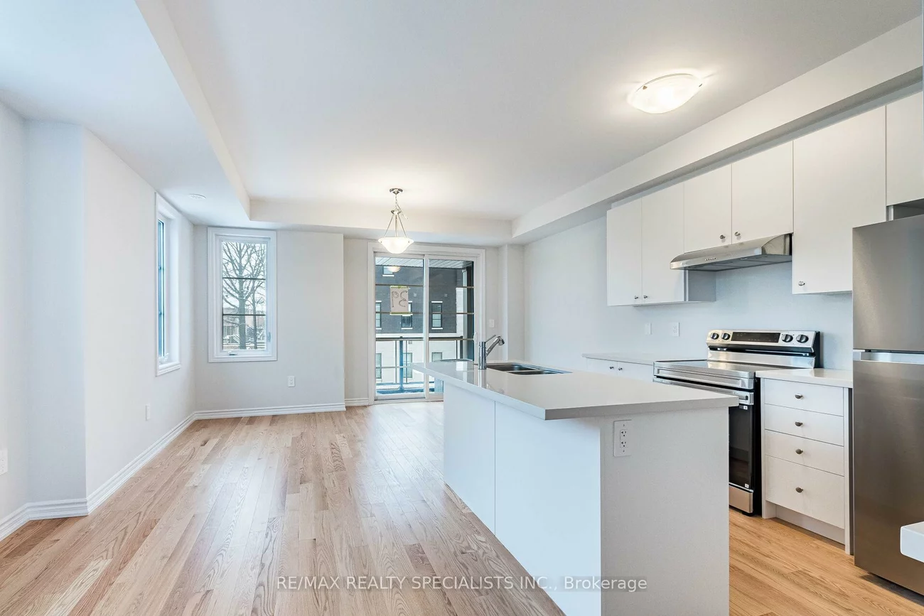 5907, Saigon, East Credit, Mississauga