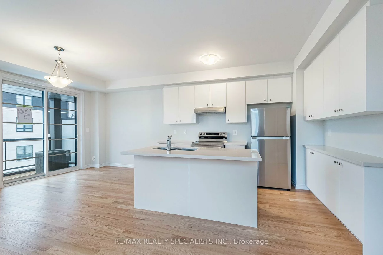 5907, Saigon, East Credit, Mississauga