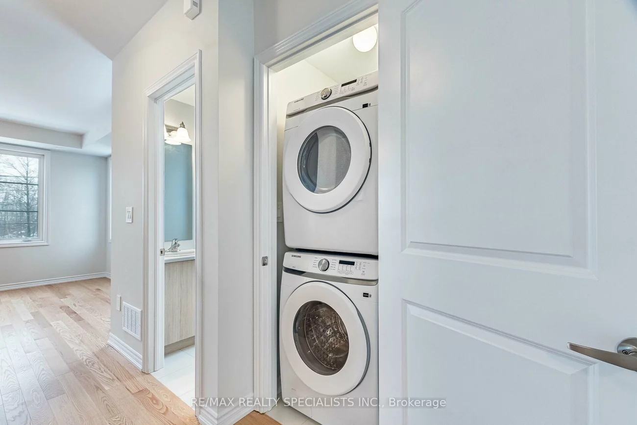 5907, Saigon, East Credit, Mississauga