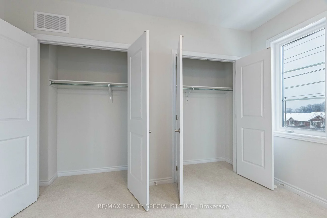 5907, Saigon, East Credit, Mississauga