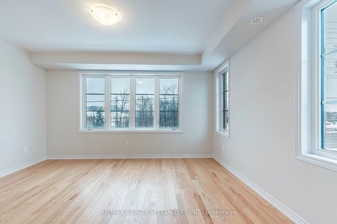 5907, Saigon, East Credit, Mississauga