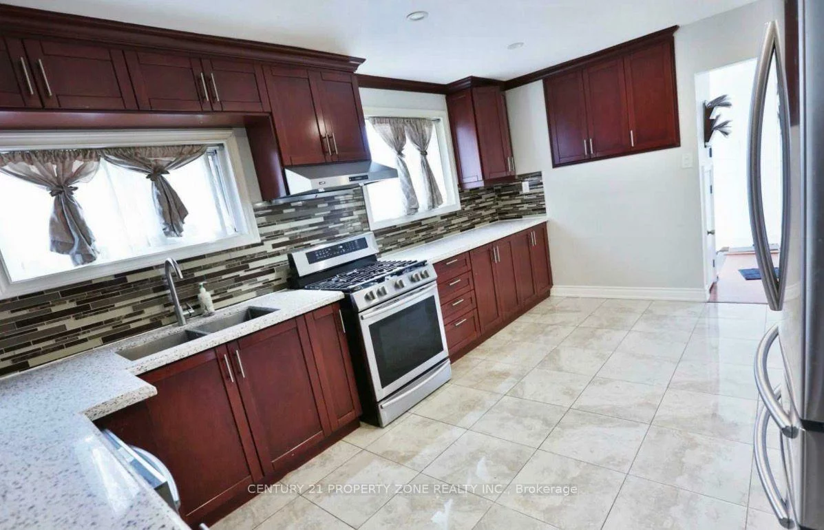 7294, Shallford, Malton, Mississauga