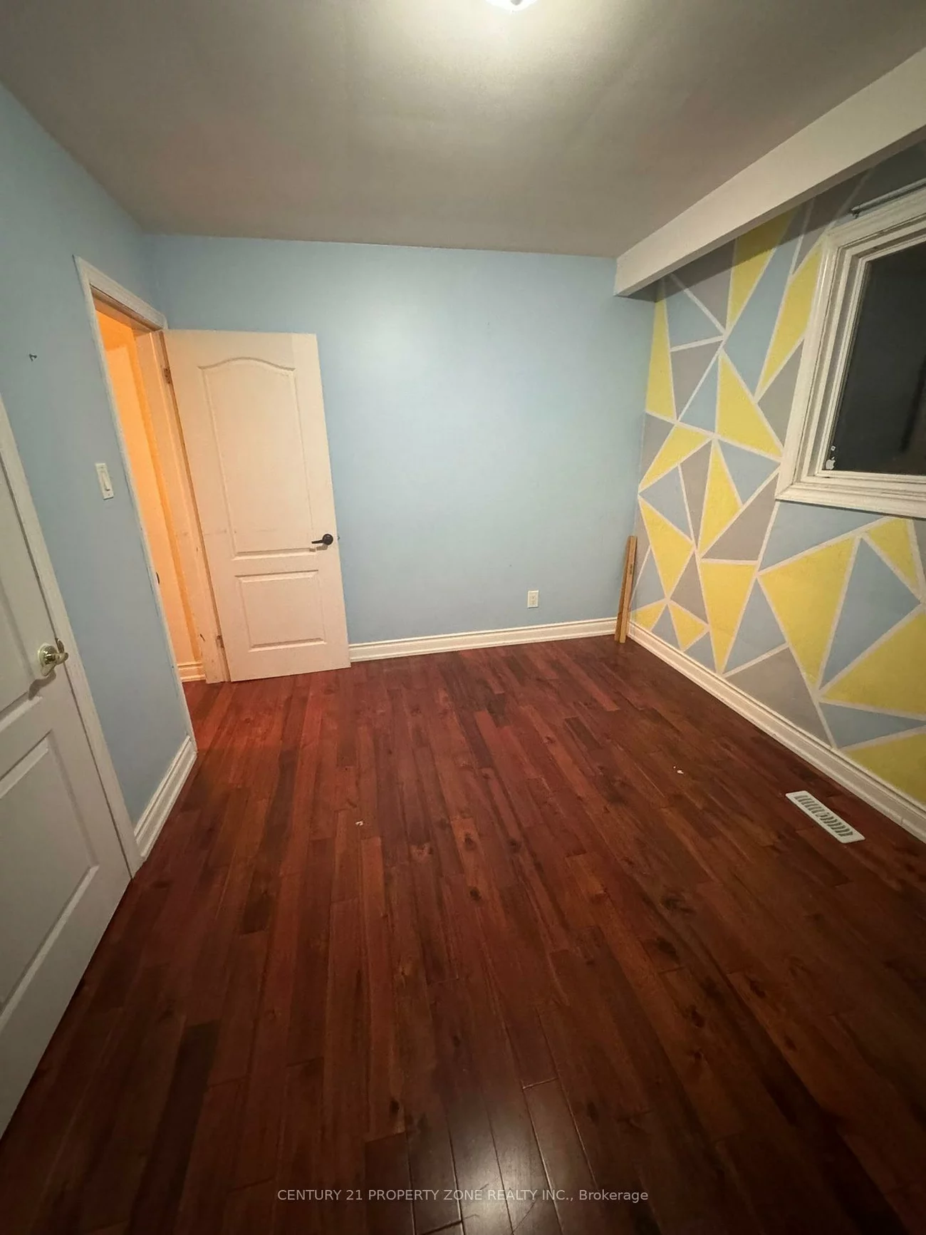 7294, Shallford, Malton, Mississauga