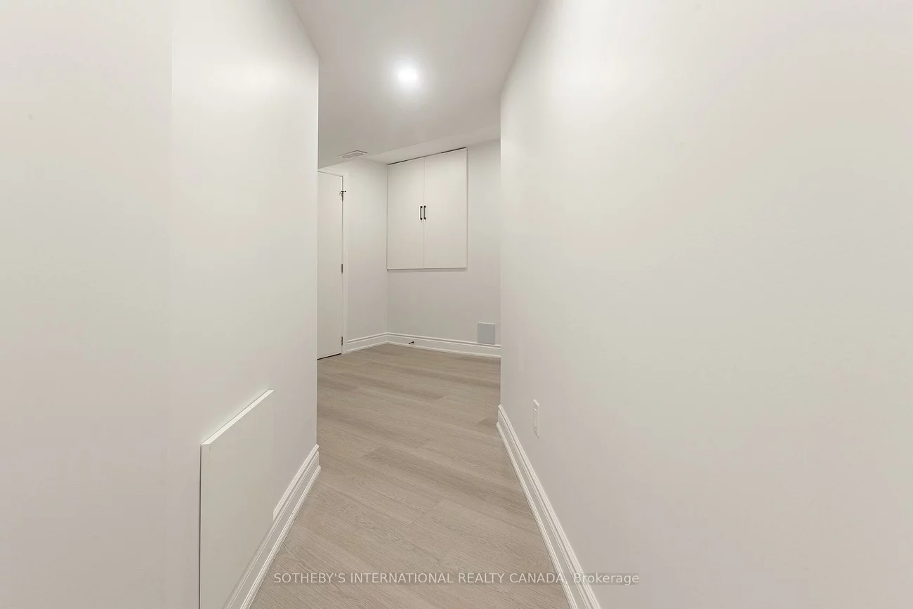 1182, Blueheron, East Credit, Mississauga