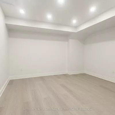 1182, Blueheron, East Credit, Mississauga