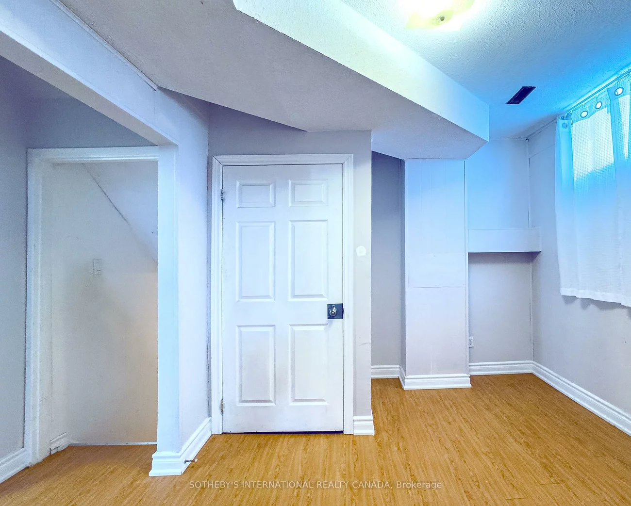 3240, Trisha, Mississauga Valleys, Mississauga