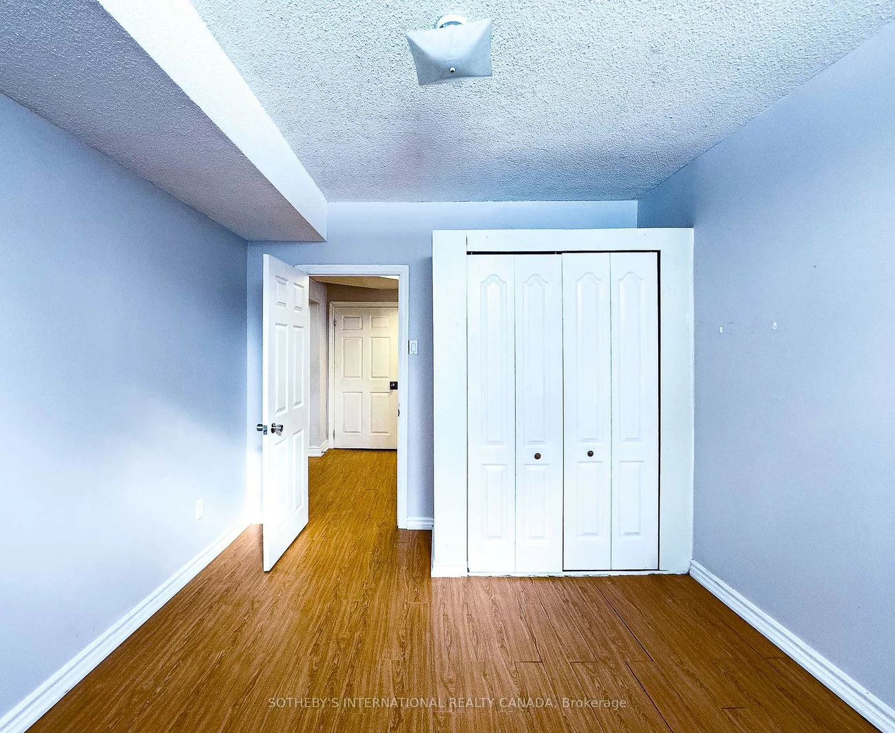 3240, Trisha, Mississauga Valleys, Mississauga