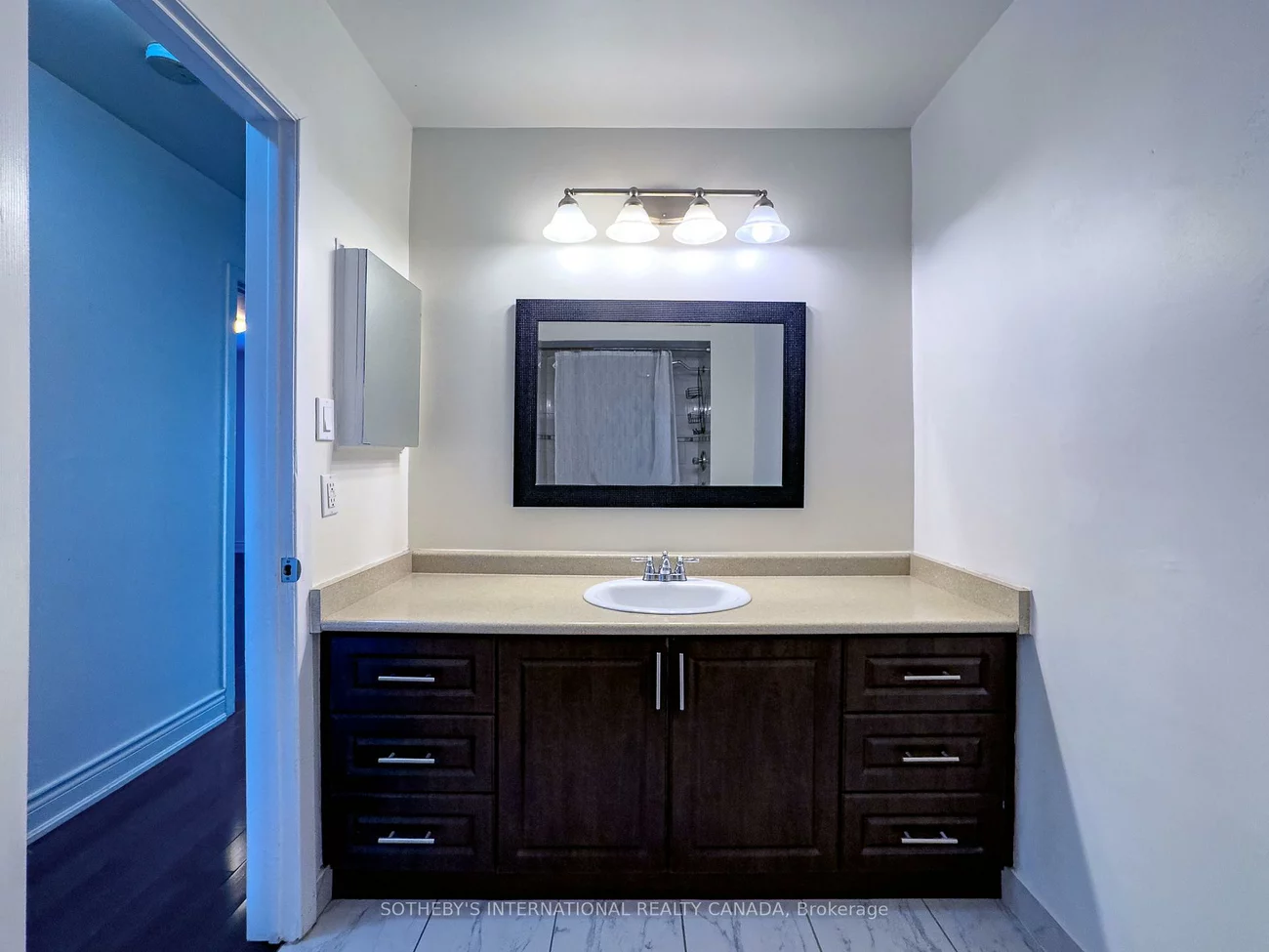 3240, Trisha, Mississauga Valleys, Mississauga