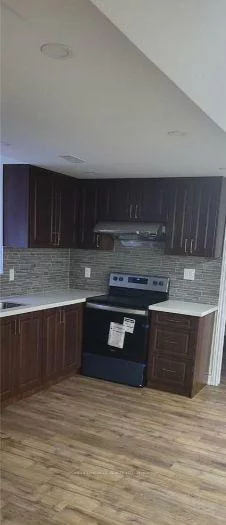 833, Mays, East Credit, Mississauga