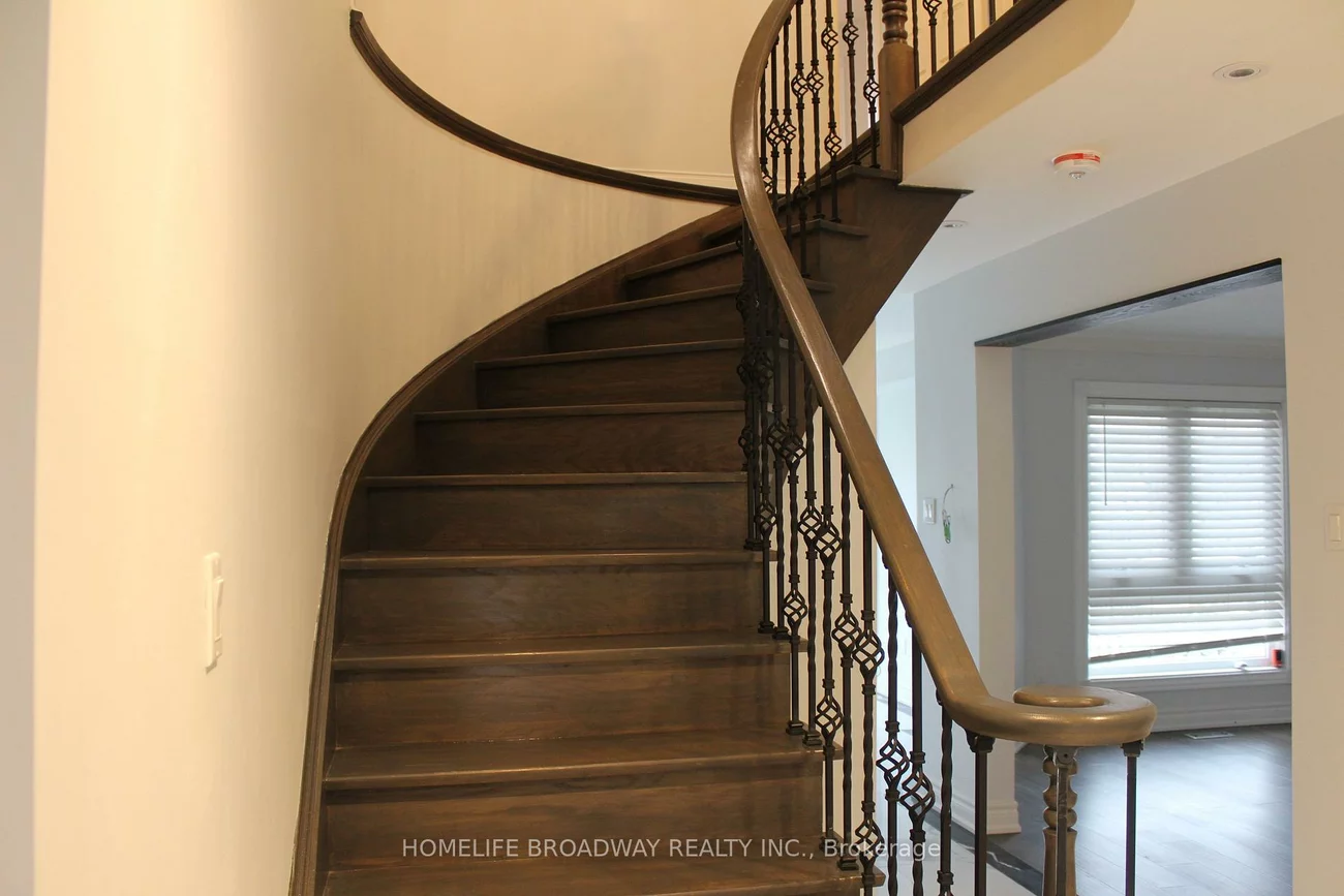 5202, Buttermill, East Credit, Mississauga