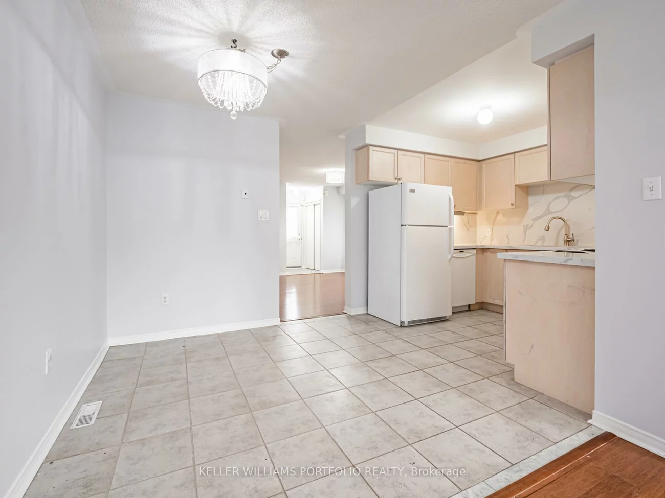 7160, Waldorf, Meadowvale Village, Mississauga