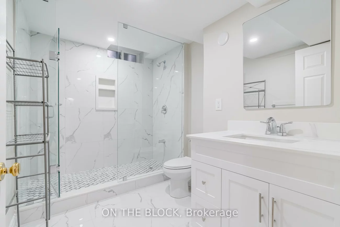 409, Silverthorne, Hurontario, Mississauga